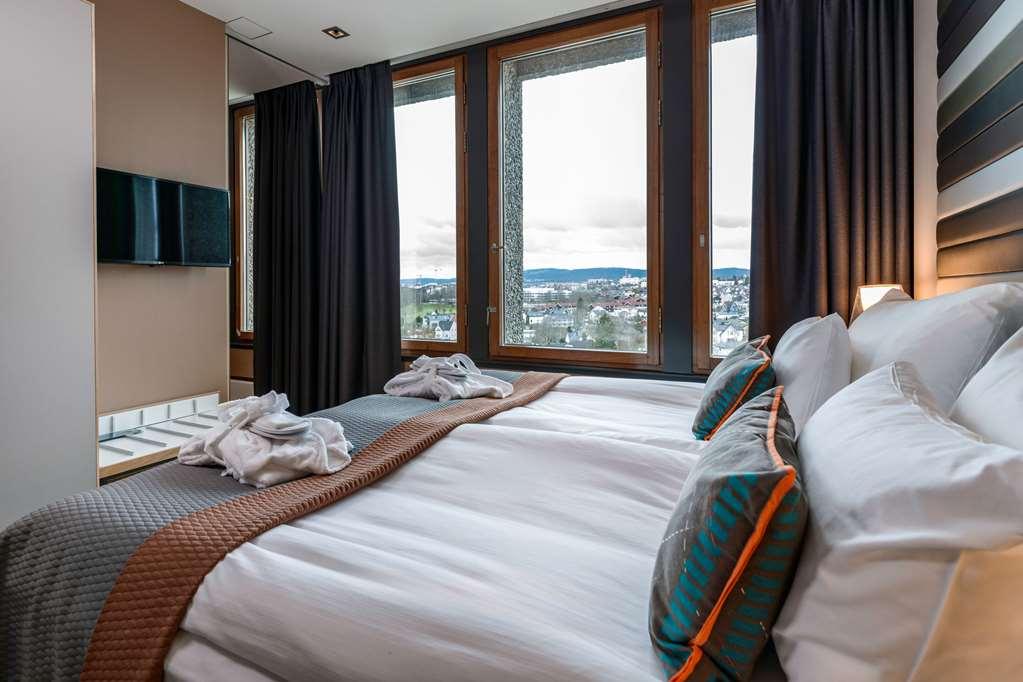 Quality 33 Hotel 4*
